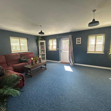 Double Room Yeovil Town Centre Bagian luar foto